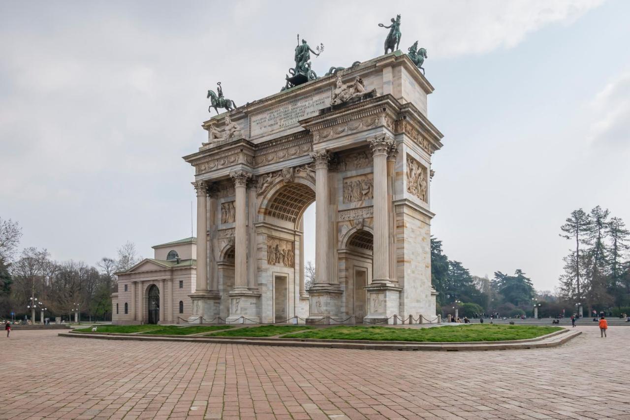 Luxury Apartment Near Arco Della Pace Guerrazzi 9 Milan Exterior photo